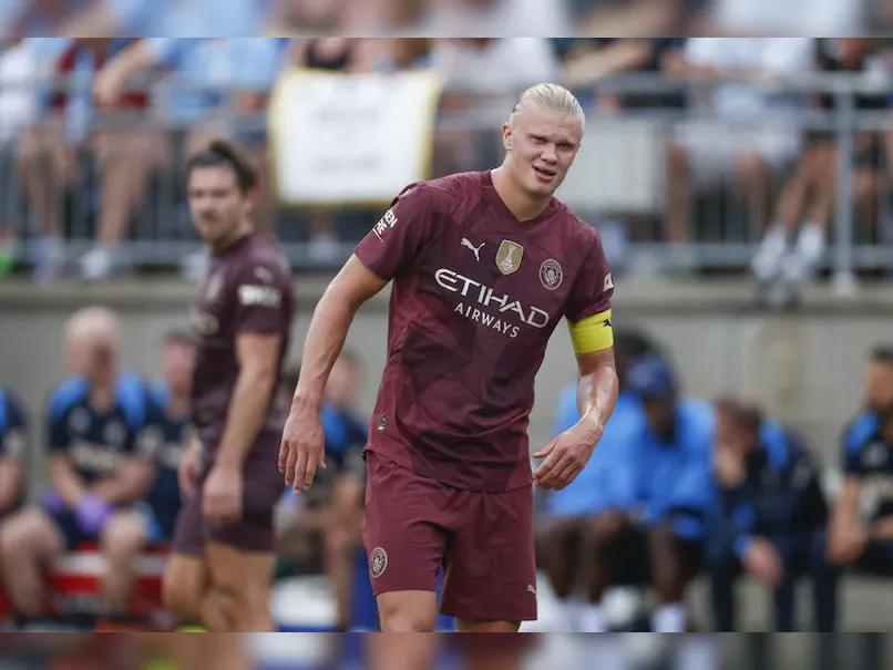 Erling Haaland's Hat Trick Leads Manchester City to Victory over Chelsea with a 4-2 Win