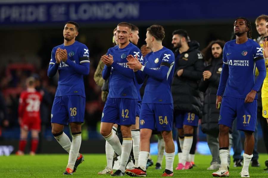 Shrewsbury complete signing of Chelsea youngster Castledine