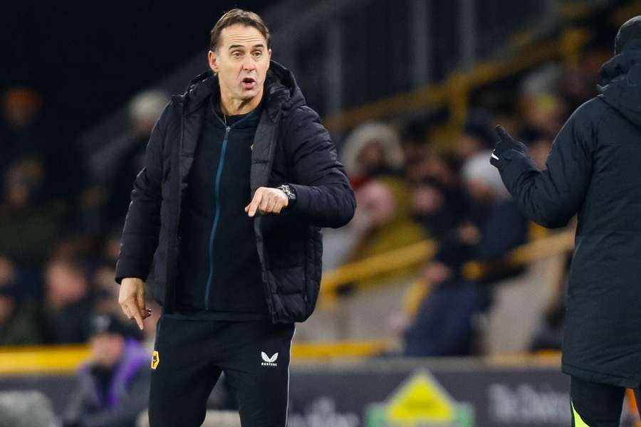 West Ham manager Lopetegui criticizes his team's soft concessions against Chelsea - Paul Vegas