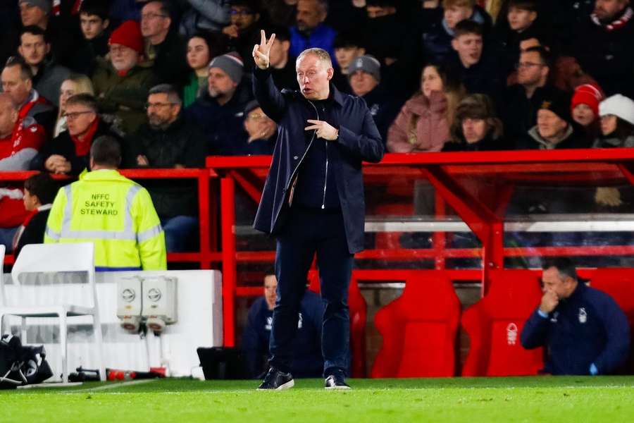 Leicester manager Cooper clarifies Mavididi substitution following negative reaction from home fans