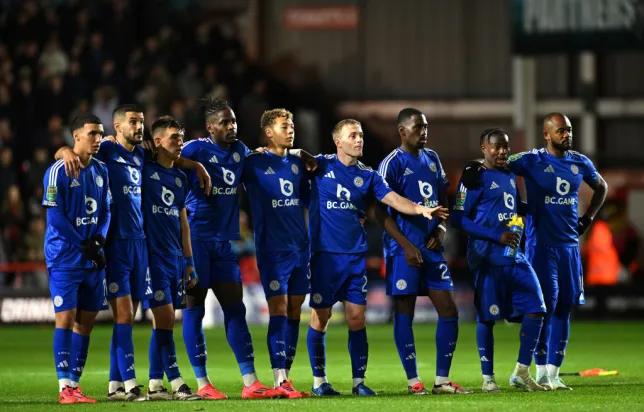 'Premier League club fans chant 'this is humiliating' during Carabao Cup scare'