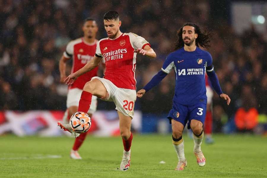 Arsenal's Double Bosman Midfield Dilemma: A Tactical Conundrum ahead for the Gunners