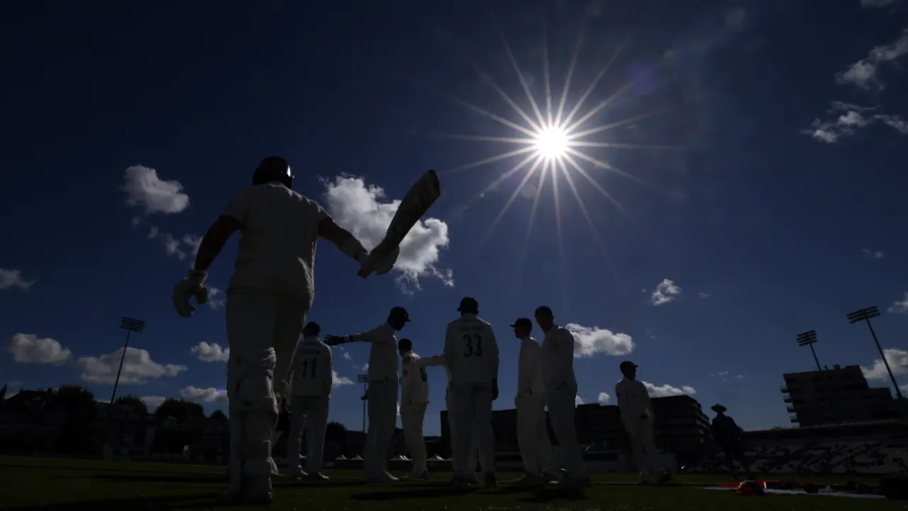 Sam Robson's valiant century keeps Middlesex fighting in a lost cause