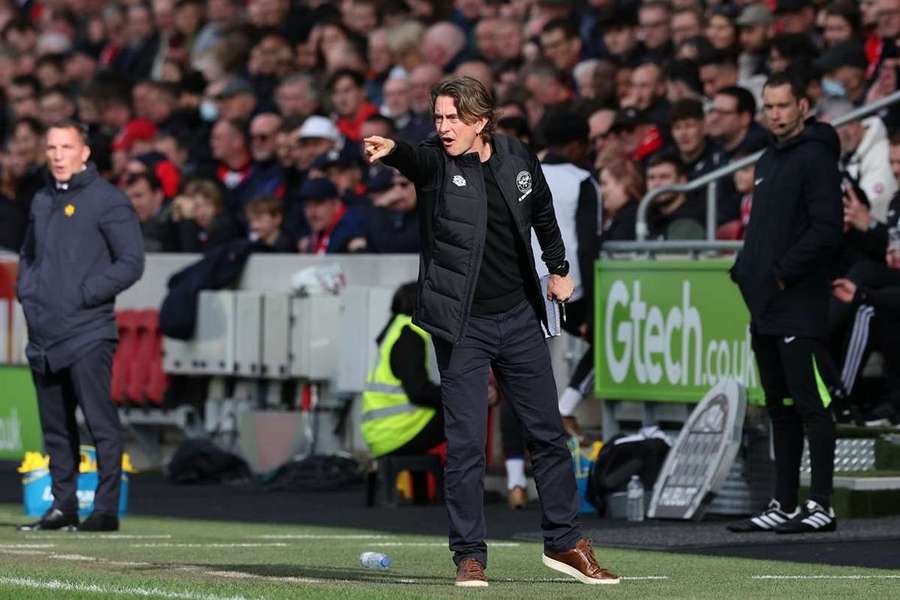 Brentford manager Frank ecstatic after stunning victory over Wolves: Unbelievable scenes! - Paul Vegas