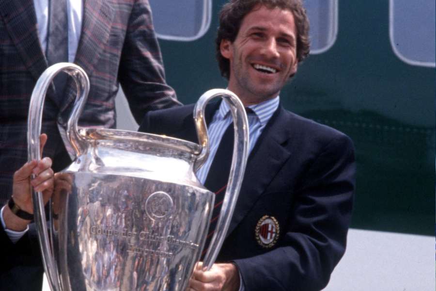 Baresi honored as the inaugural inductee into the AC Milan Hall of Fame