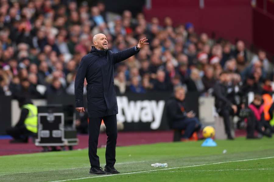 SHOCKING! Ten Hag's secret team talk at Aston Villa recorded ahead of Man Utd clash